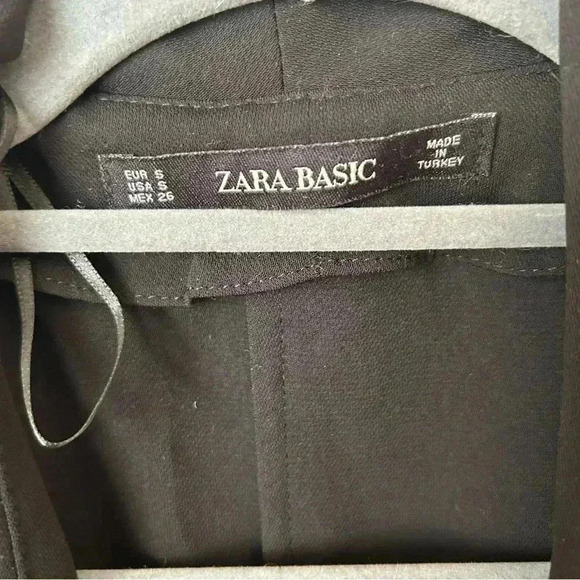 Zara Black Pleated Deep V-Neck Black Button Jumpsuit Romper Women’s Size Small - Picture 4 of 8